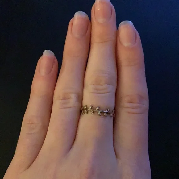 Ring - Picture 3 of 3